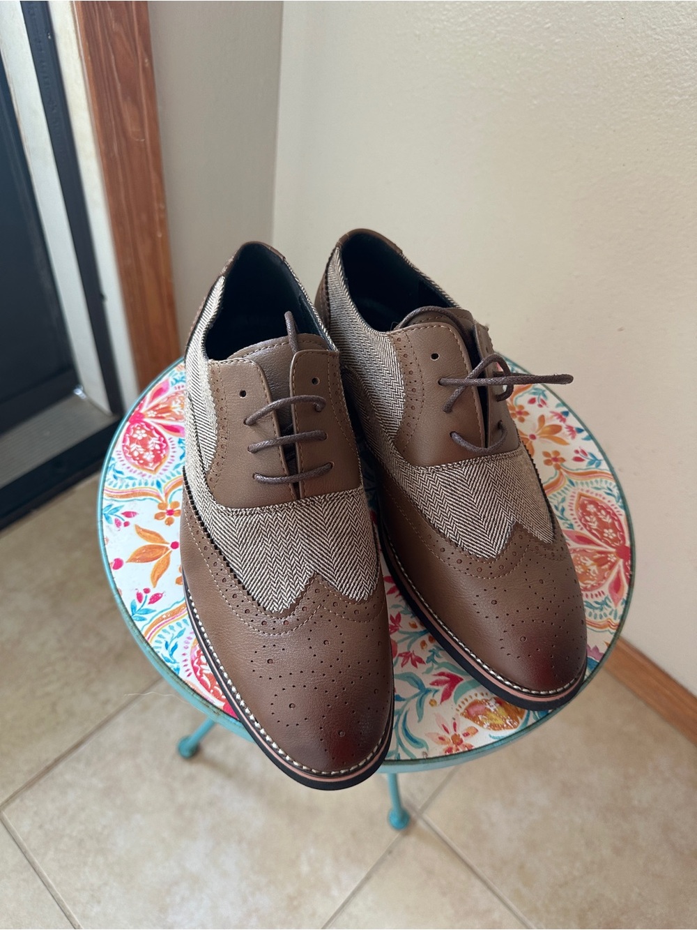 Men's Two-Tone Brown Wingtip Dress Shoes